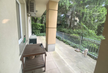 3 bedroom apartment with huge terrace and garden connecton for rent Budapest II. district, Szépilona