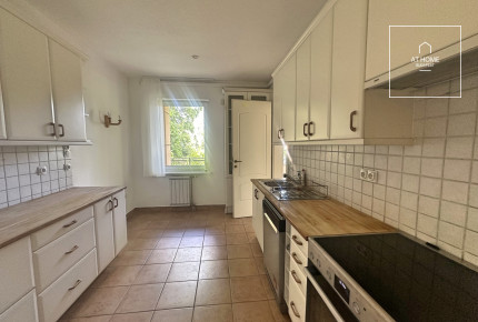 3 bedroom apartment with huge terrace and garden connecton for rent Budapest II. district, Szépilona
