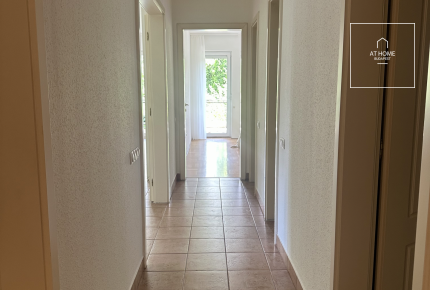 3 bedroom apartment with huge terrace and garden connecton for rent Budapest II. district, Szépilona