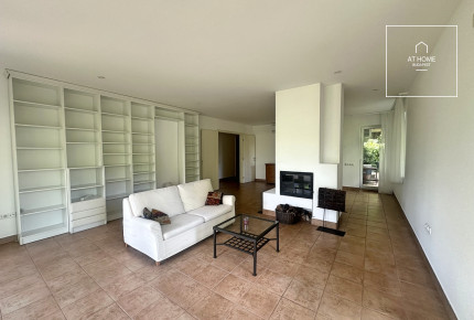 3 bedroom apartment with huge terrace and garden connecton for rent Budapest II. district, Szépilona