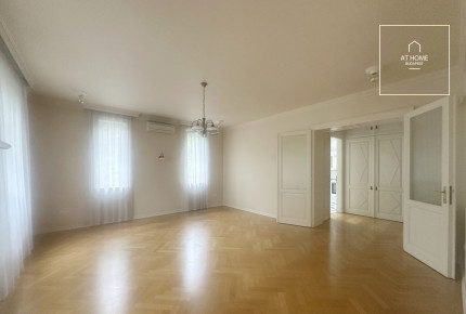 Káprázatos panorámás lakás kiadó Törökvészen