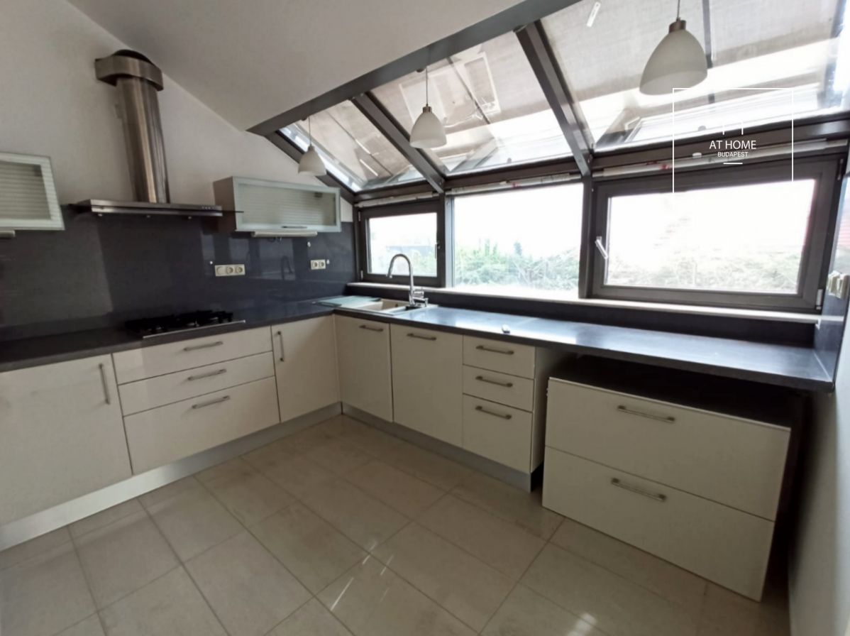 Stellar apartment for rent Budapest XII. district, Farkasvölgy