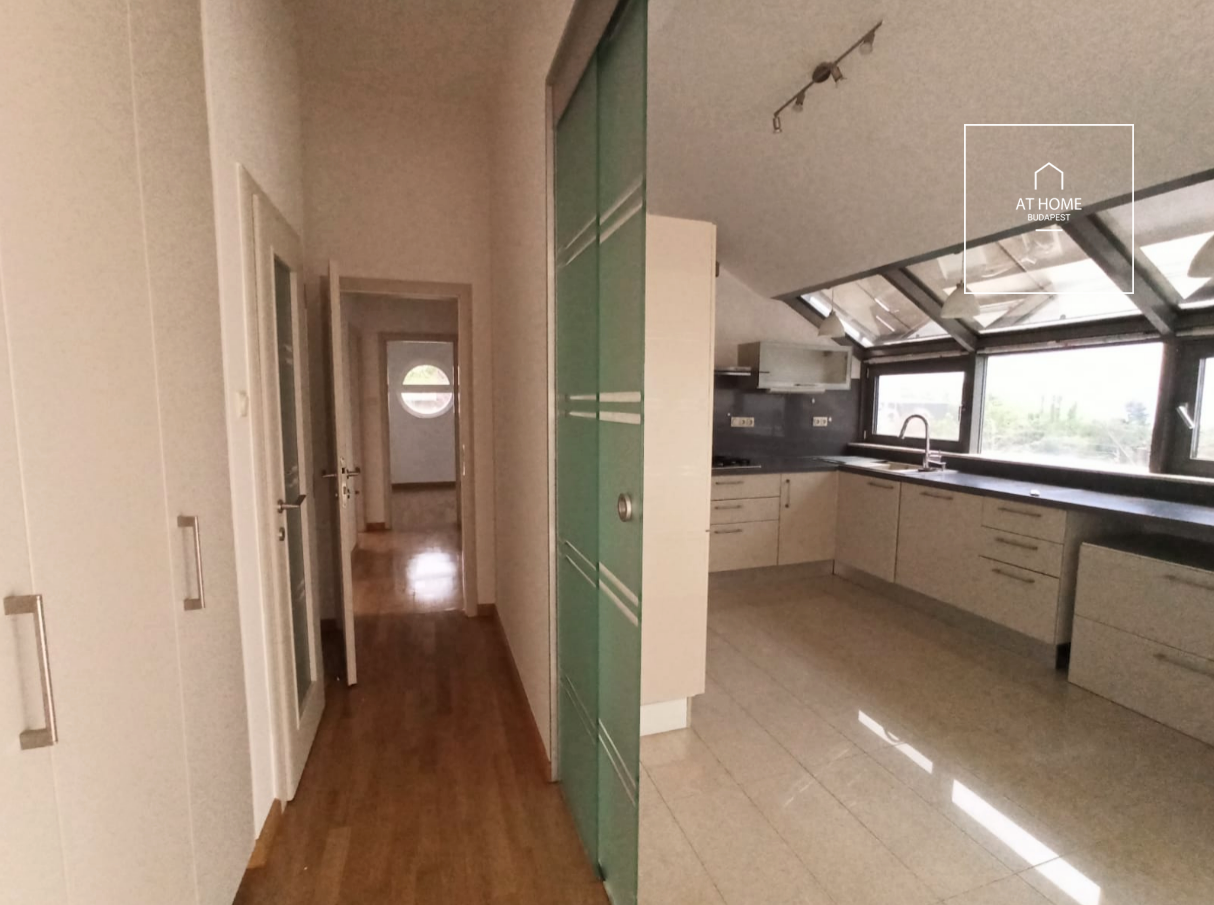 Lélegzetelállító lakás kiadó Budapest XII. kerület, Farkasvölgy