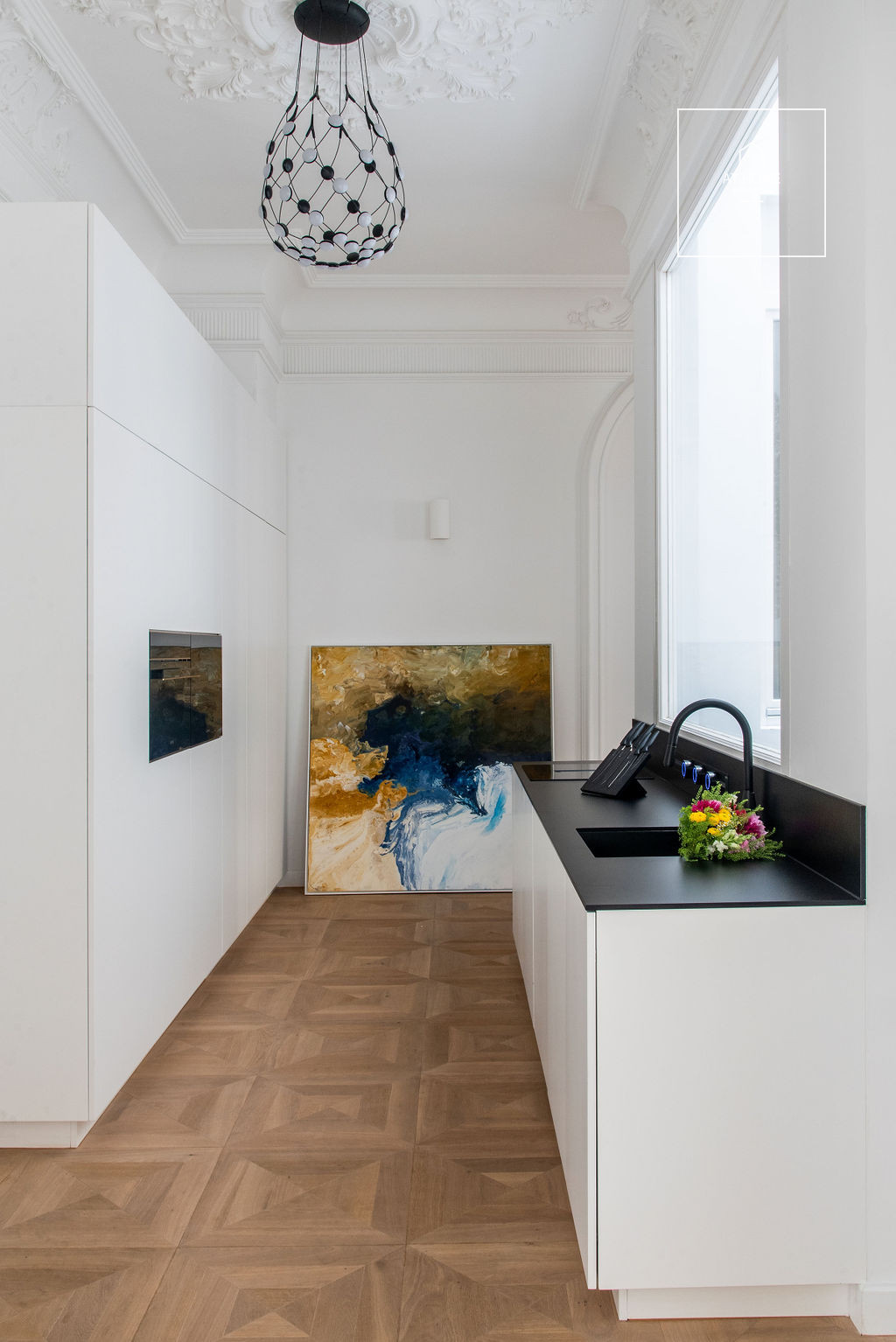 Elegant two-bedroom apartment is for sale in Budapest 6th district, next to Opera House