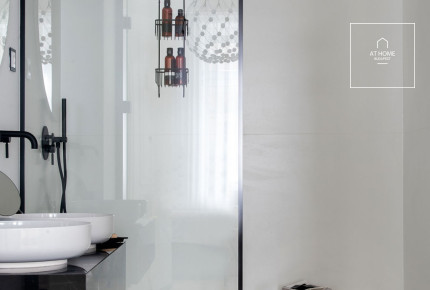 Elegant two-bedroom apartment is for sale in Budapest 6th district, next to Opera House