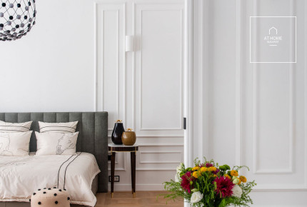 Elegant two-bedroom apartment is for sale in Budapest 6th district, next to Opera House