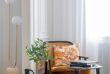 Elegant two-bedroom apartment is for sale in Budapest 6th district, next to Opera House