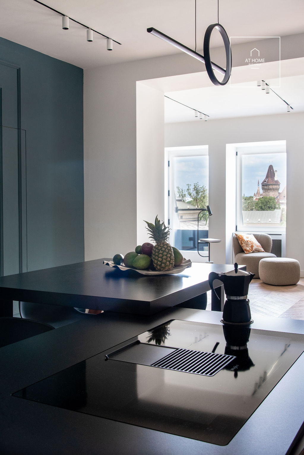 Elegant apartment for sale in Budapest, 6th district near Városliget (City Park)