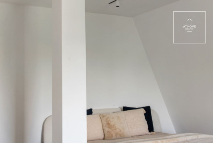 Elegant apartment for sale in Budapest, 6th district near Városliget (City Park)
