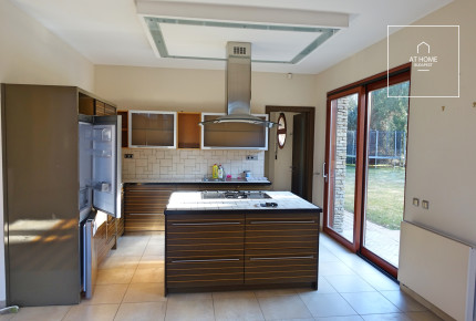 Exclusive detached house for rent Budapest III. district, Testvérhegy