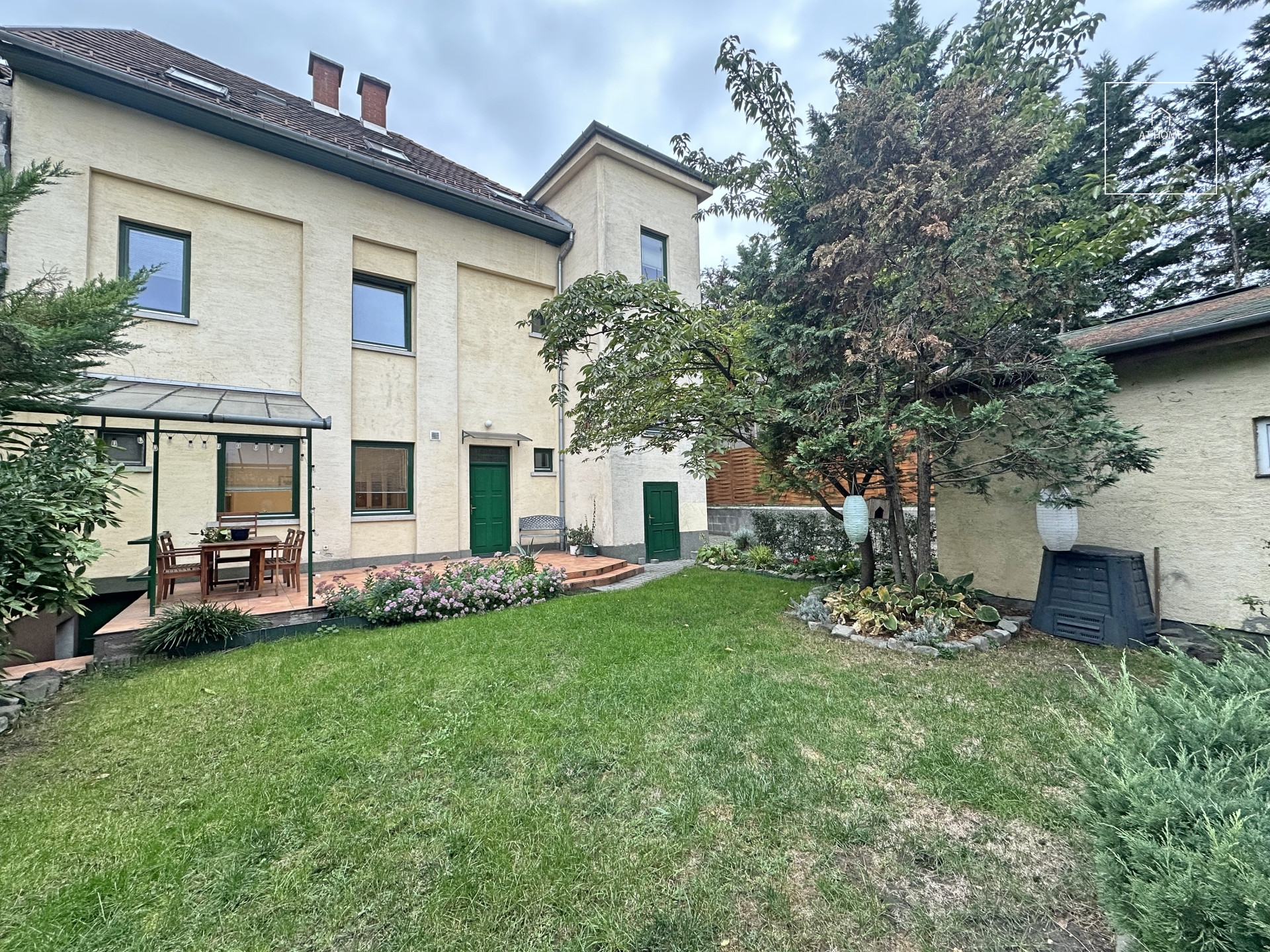 Wonderful detached house for rent Budapest II. district, Szemlőhegy