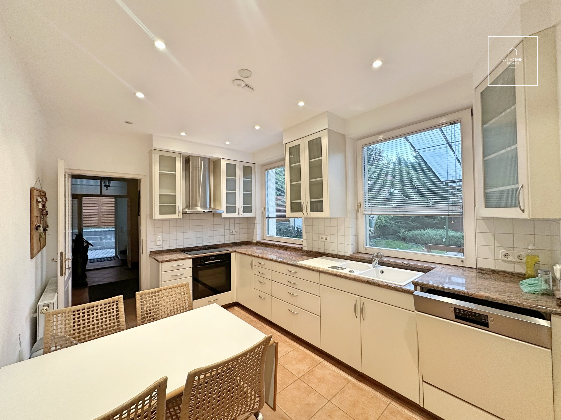 Wonderful detached house for rent Budapest II. district, Szemlőhegy