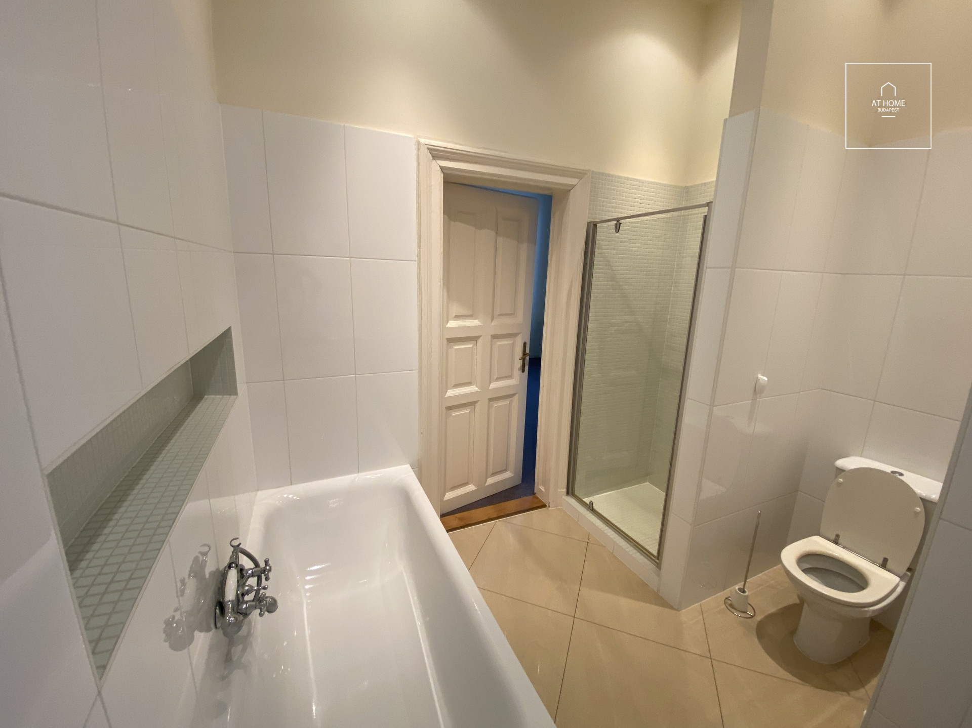 Sunny apartment for rent, also suitable for an office, Budapest VI. district Diplomatic Quarter