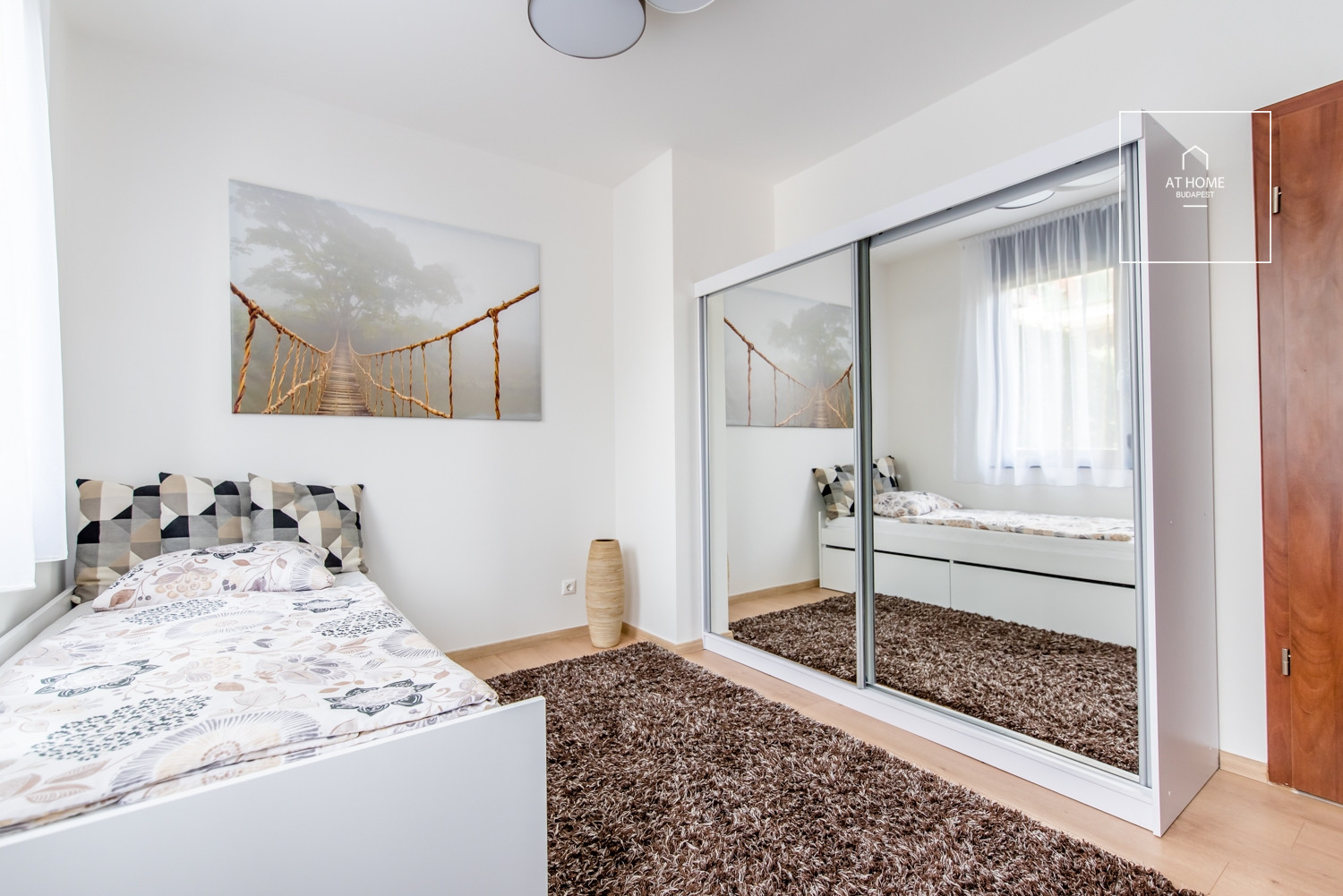 Panoramic apartment with huge terrace in Budapest, 13th district, Marina shore