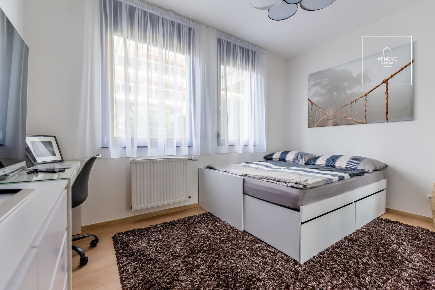 Panoramic apartment with huge terrace in Budapest, 13th district, Marina shore