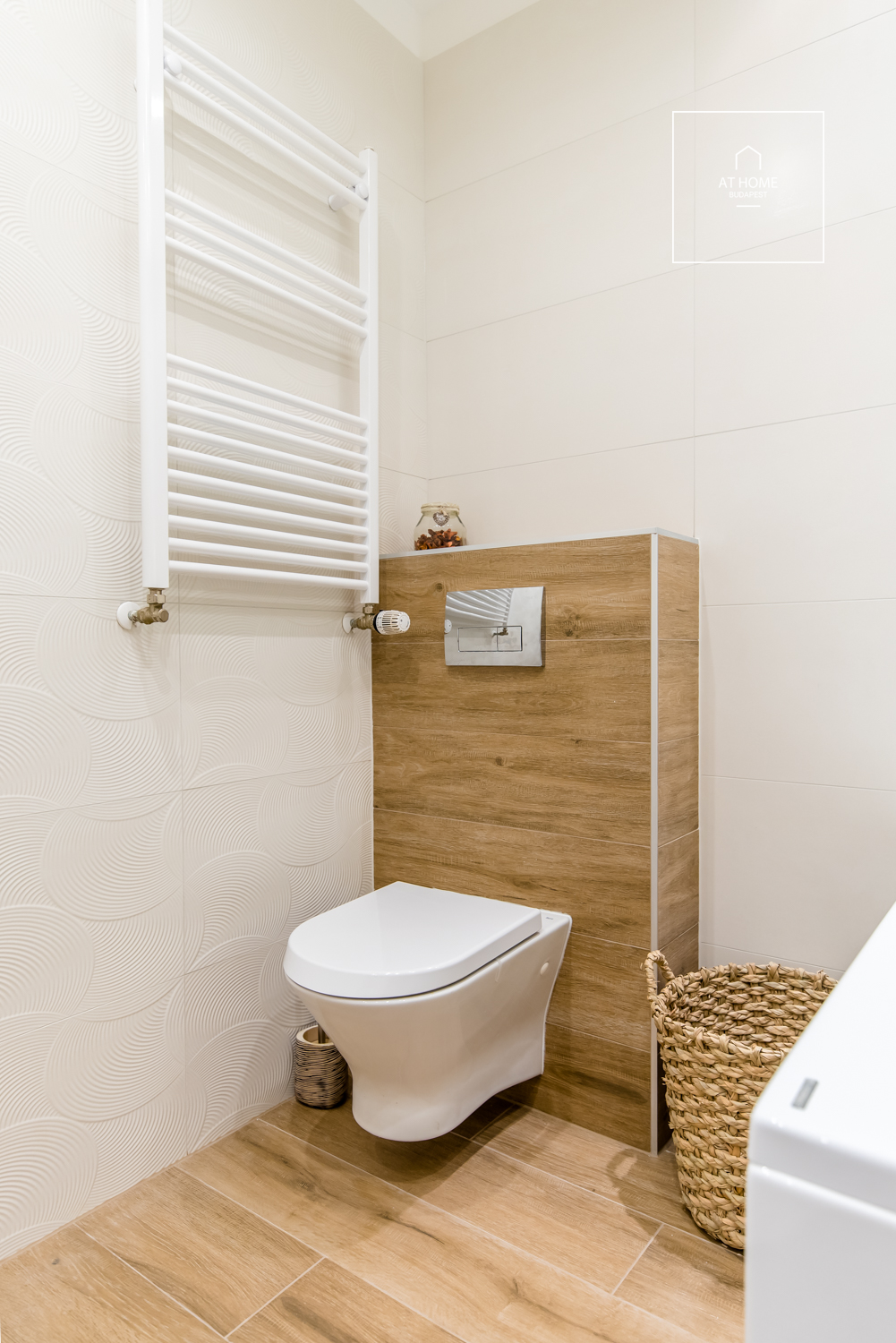 Panoramic apartment with huge terrace in Budapest, 13th district, Marina shore