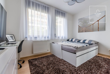 Panoramic apartment with huge terrace in Budapest, 13th district, Marina shore