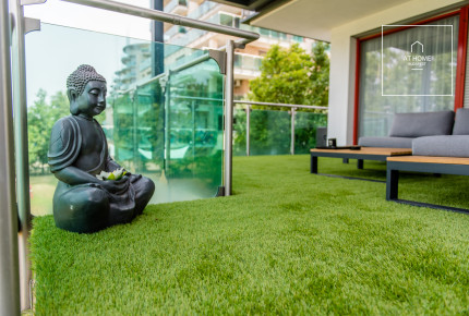 Panoramic apartment with huge terrace in Budapest, 13th district, Marina shore