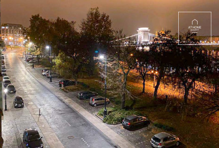 Irodának is kiváló Dunai panorámás lakás I. kerület Budai Vár