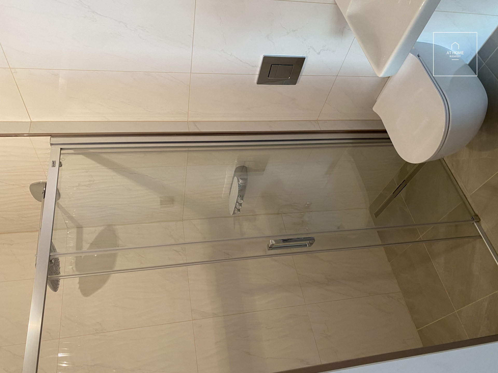 3 bedroom apartment with huge privat garden for rent Budapest XII. district