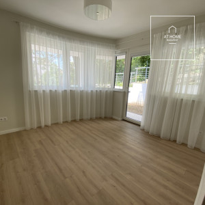 Ground floor studio apartment with private garden in District II, Rózsadomb, Budapest