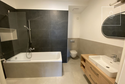 Ground floor studio apartment with private garden in District II, Rózsadomb, Budapest