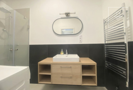 Ground floor studio apartment with private garden in District II, Rózsadomb, Budapest
