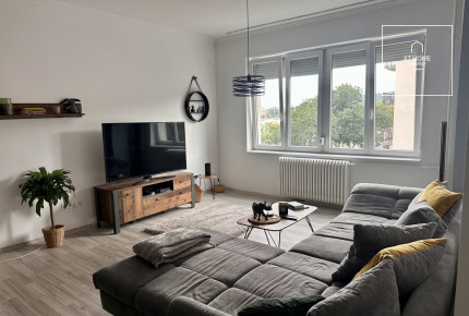 Renovated 80 sqm panoramic-view apartment in District II, Víziváros