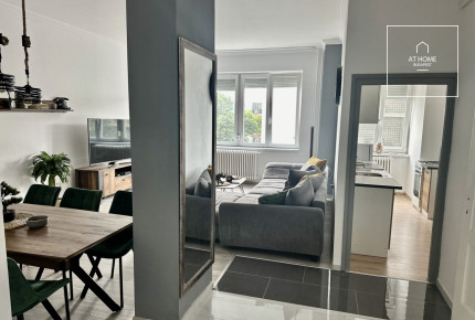 Renovated 80 sqm panoramic-view apartment in District II, Víziváros