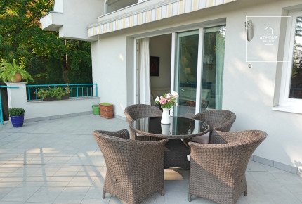 Refurbished 4-bedroom apartment for rent in the XII. district