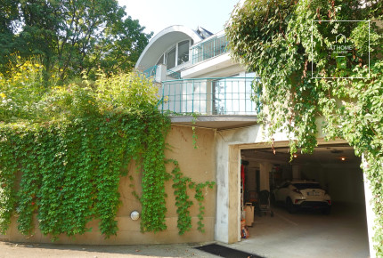 Refurbished 4-bedroom apartment for rent in the XII. district