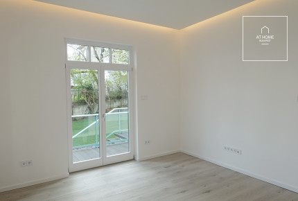 Gyönyörűen felújított villa lakás, Budapest, 12. kerület,  Svábhegy