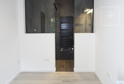 Gyönyörűen felújított villa lakás, Budapest, 12. kerület,  Svábhegy