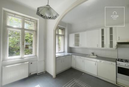 4 room garden facing apartment for sale in Budapest, district 13