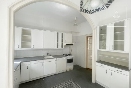 4 room garden facing apartment for sale in Budapest, district 13