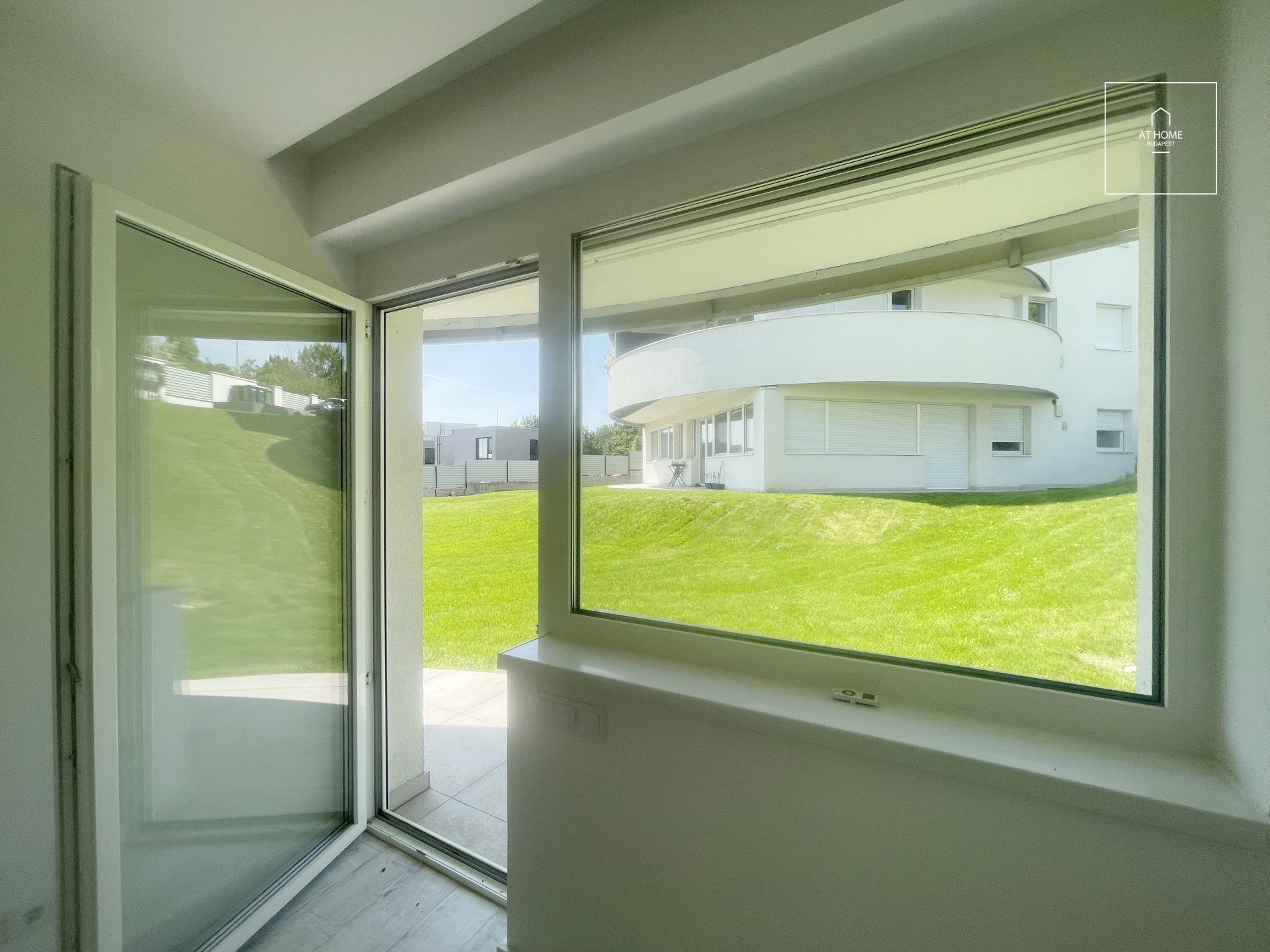 Newly-built apartment with garden access is for sale Budapest, district 11, Hosszúrét