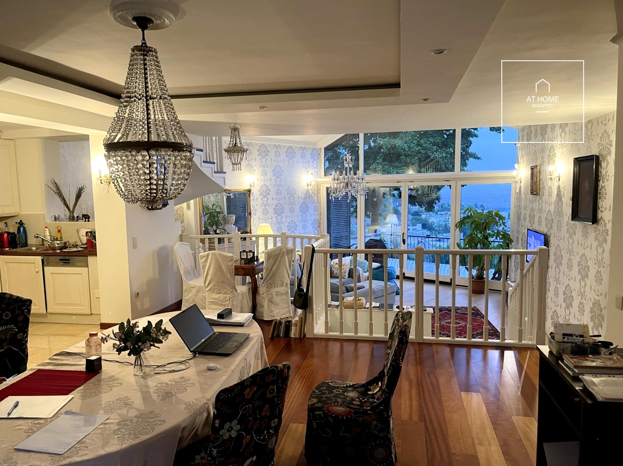 Exclusive semi-detached house with private garden and stunning panoramic view in District XII, Orbánhegy