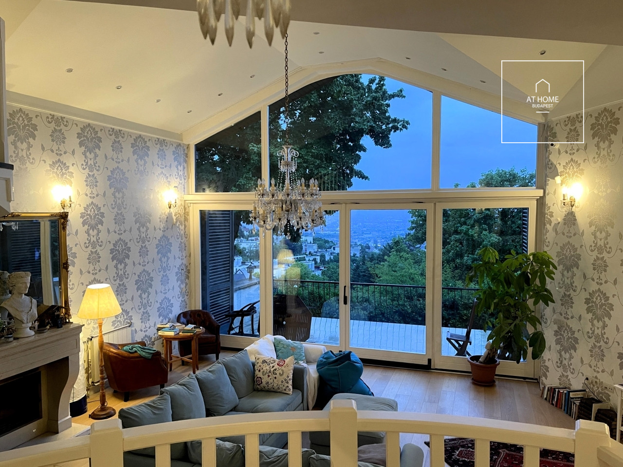 Exclusive semi-detached house with private garden and stunning panoramic view in District XII, Orbánhegy