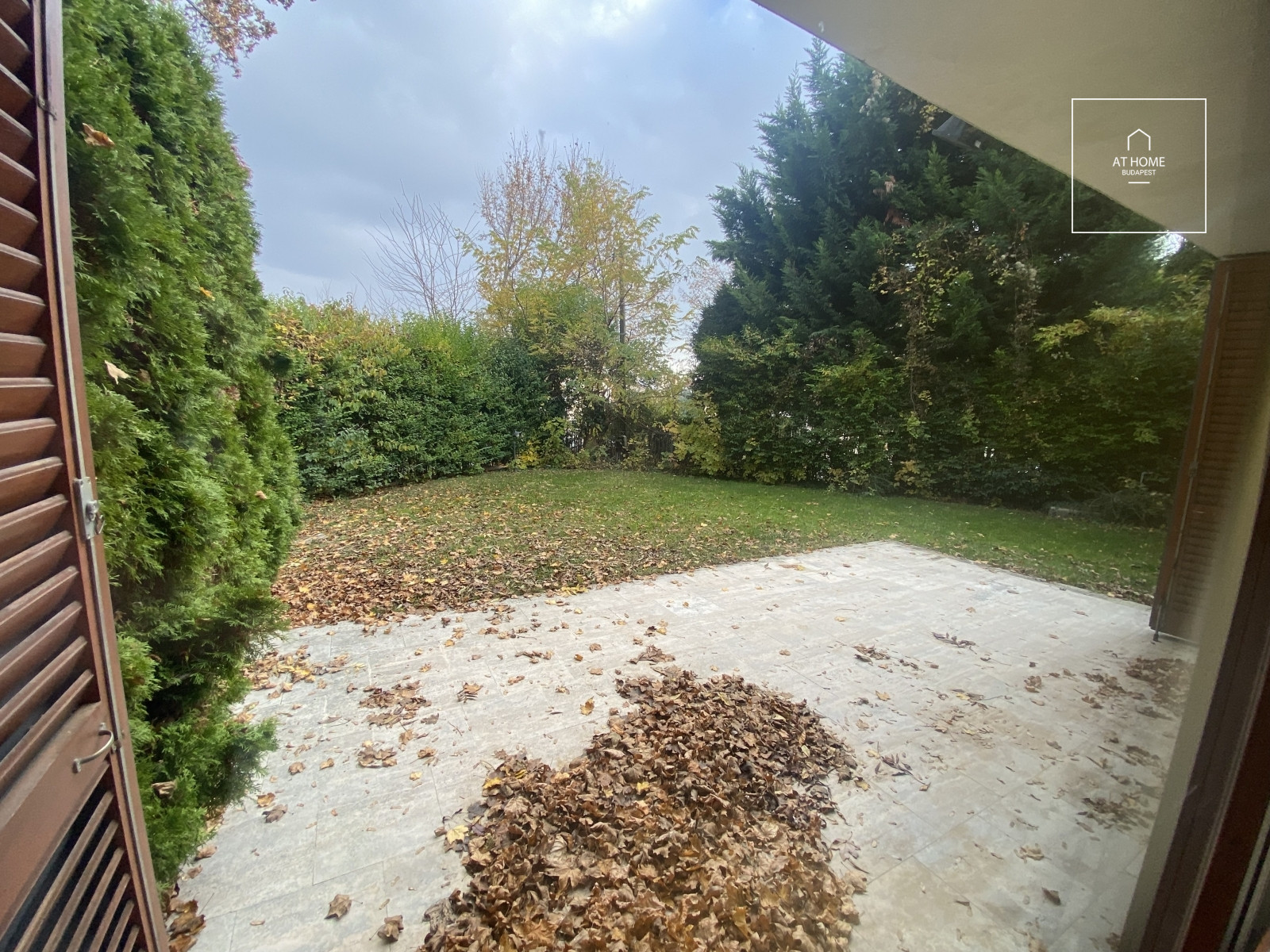 Exclusive semi-detached house with private garden and stunning panoramic view in District XII, Orbánhegy