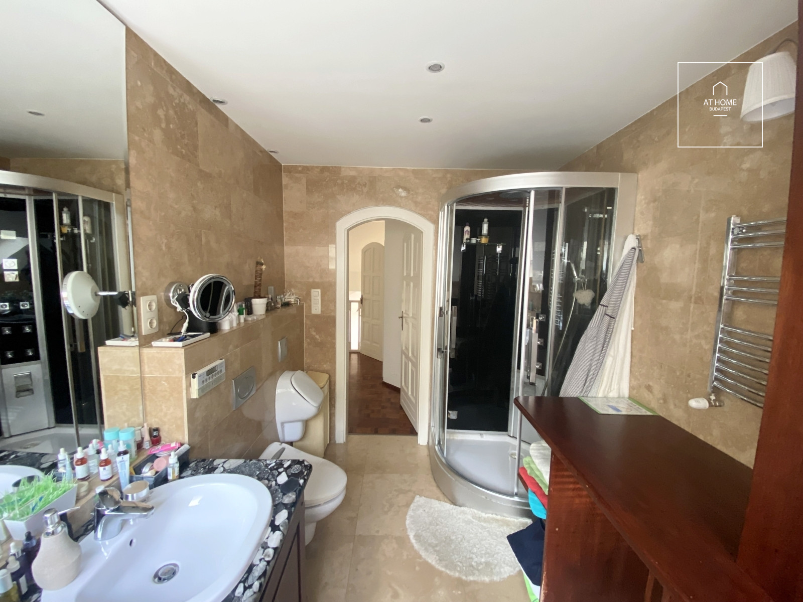 Exclusive semi-detached house with private garden and stunning panoramic view in District XII, Orbánhegy