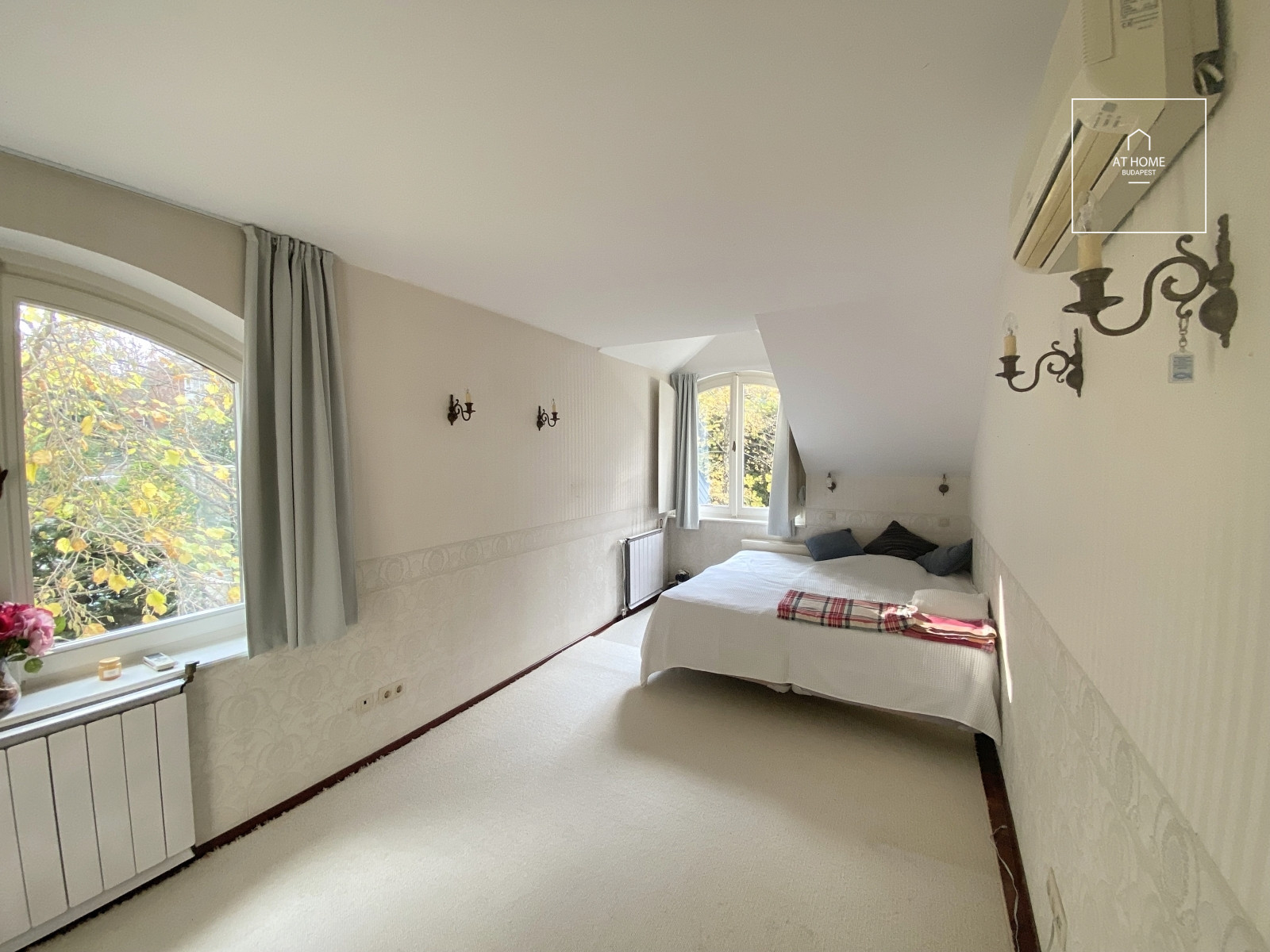 Exclusive semi-detached house with private garden and stunning panoramic view in District XII, Orbánhegy