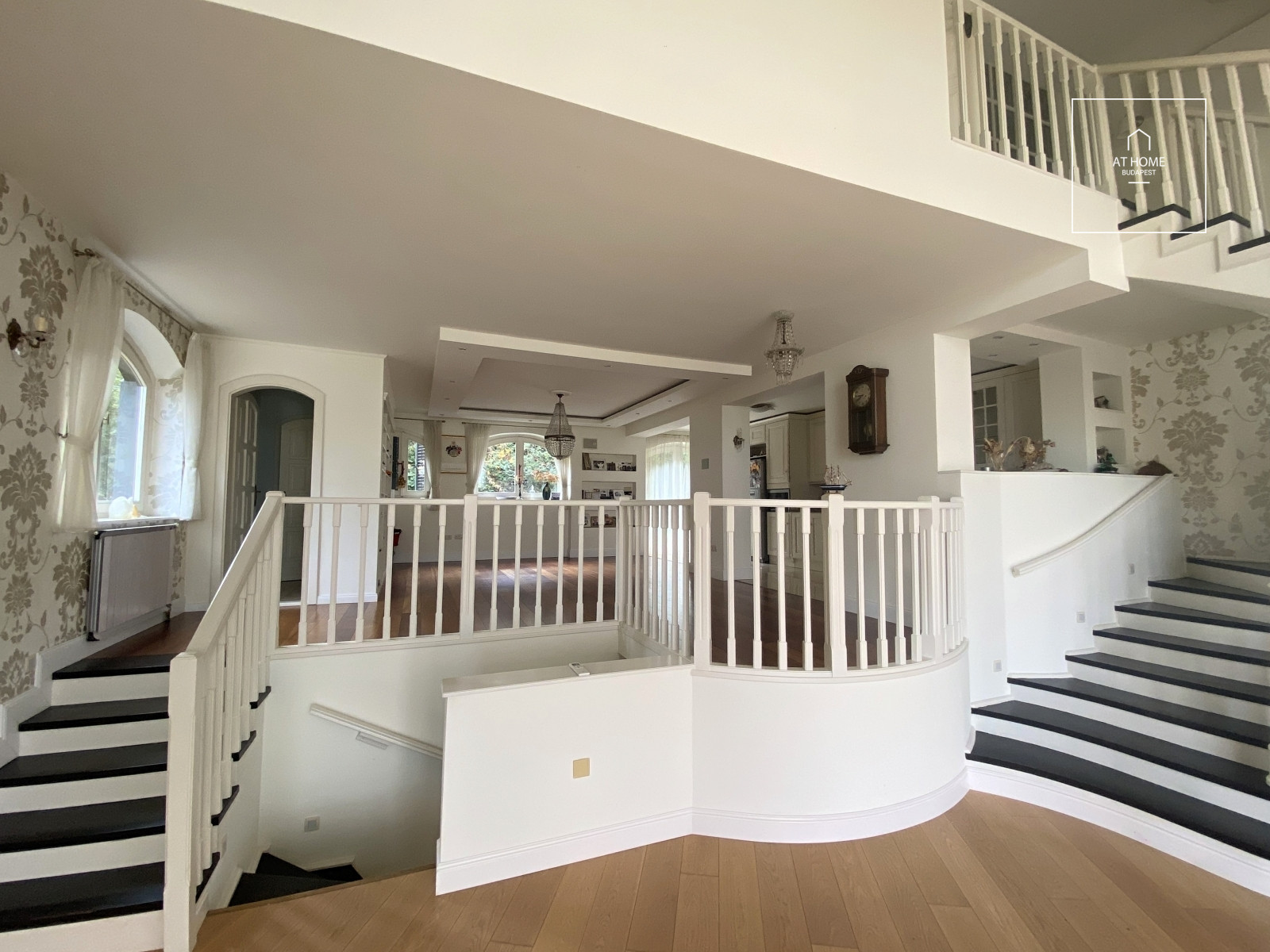 Exclusive semi-detached house with private garden and stunning panoramic view in District XII, Orbánhegy