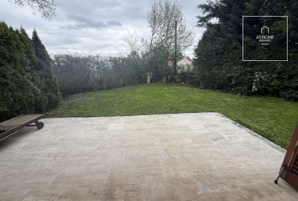 Exclusive semi-detached house with private garden and stunning panoramic view in District XII, Orbánhegy