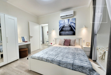 Fully renovated 3-bedroom apartment in District VII, Erzsébetváros