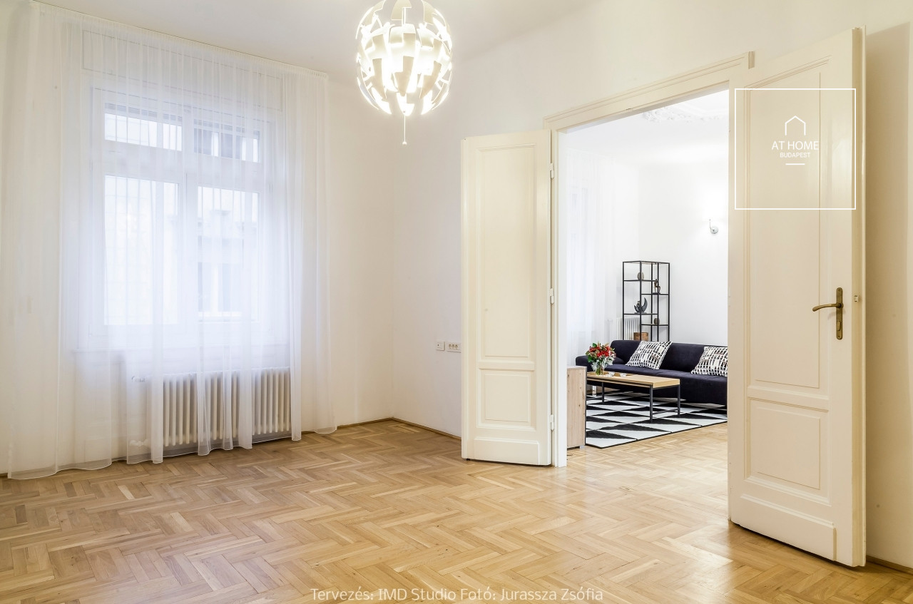 Bright 121 sqm three-bedroom apartment in Budapest’s 6th District