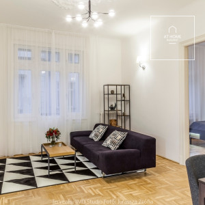 Bright 121 sqm three-bedroom apartment in Budapest’s 6th District