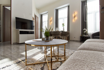 Renovated 3-Bedroom Apartment in District VI, Terézváros