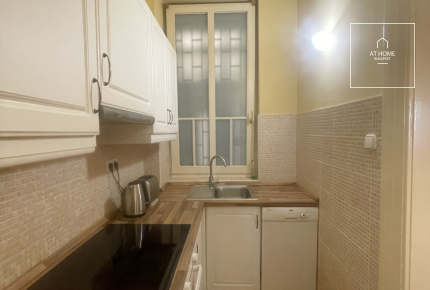 2-bedroom, renovated apartment in District V, Downtown Budapest
