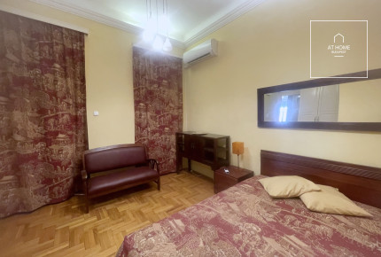 2-bedroom, renovated apartment in District V, Downtown Budapest