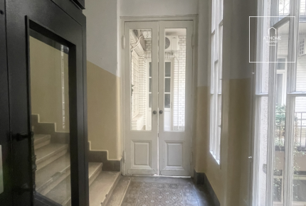 2-bedroom, renovated apartment in District V, Downtown Budapest